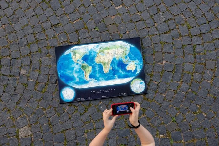 The World Painted in detail